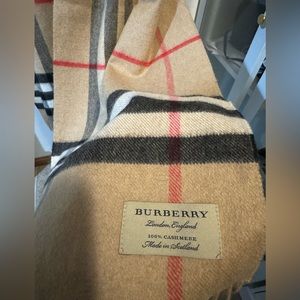Burberry Scarf Cashmere